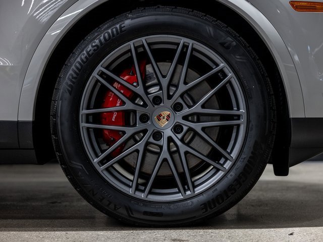 New 2026 Porsche Cayenne S image 17