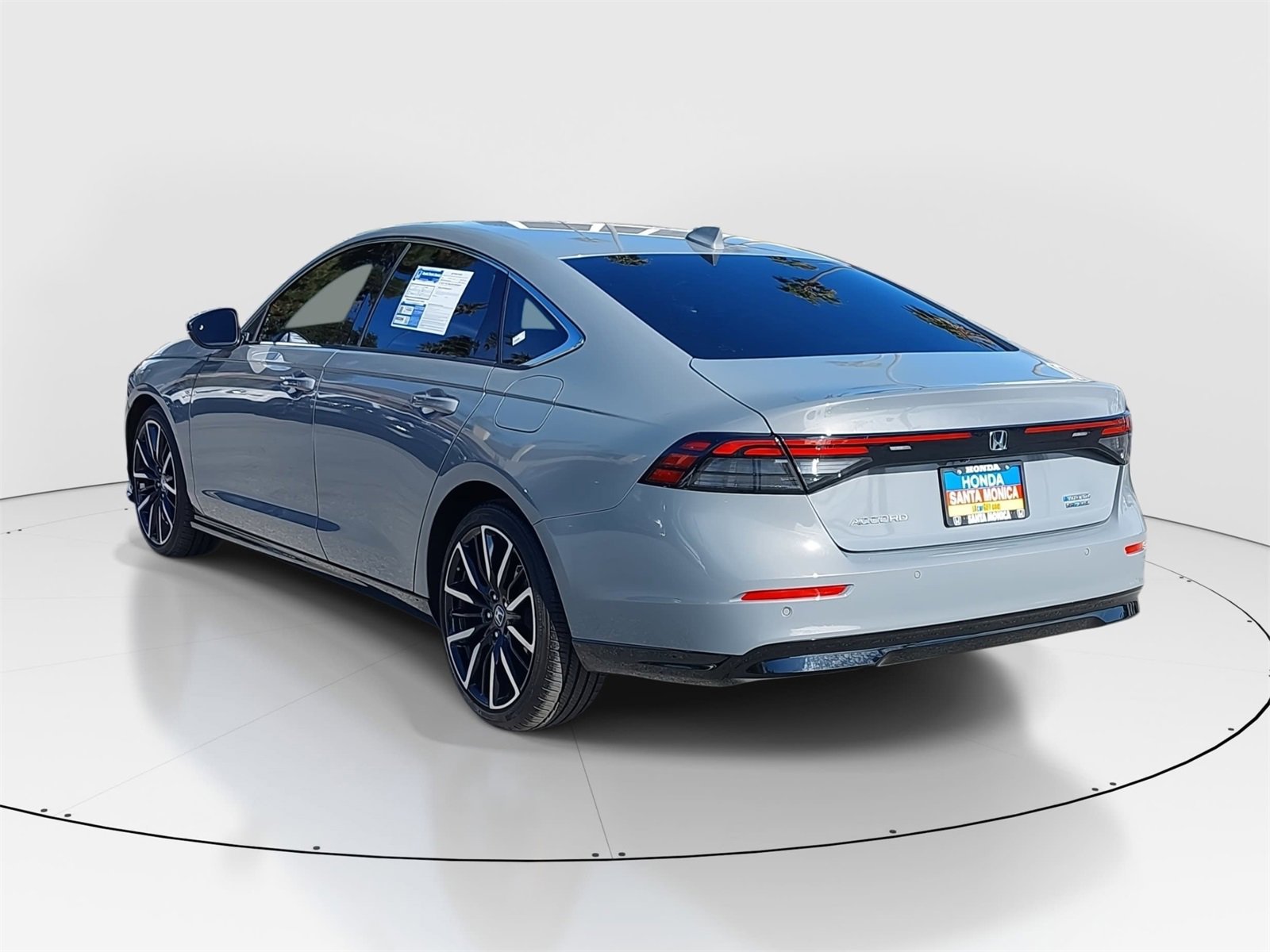 Used 2023 Honda Accord Touring image 7