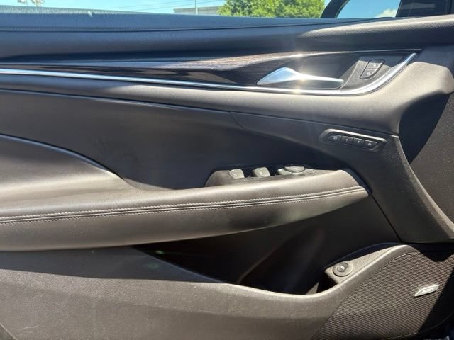Used 2017 Buick LaCrosse Essence w/ Sun and Shade Package FWD image 25