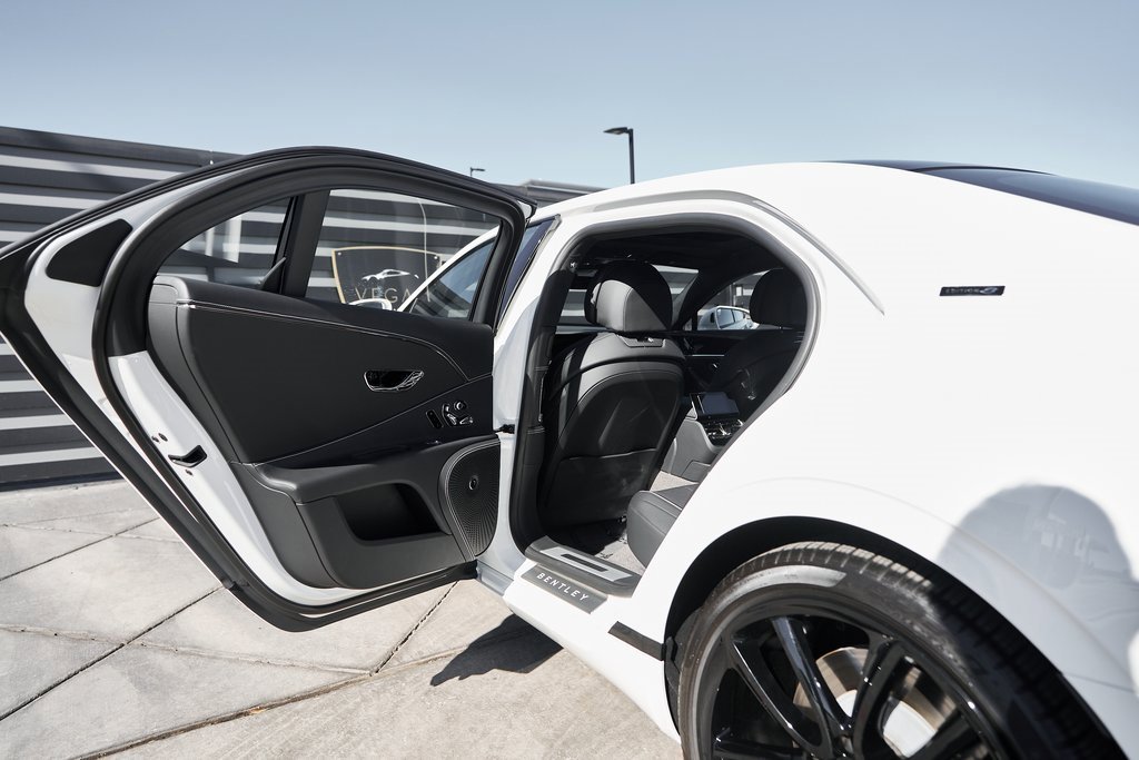 Used 2024 Bentley Flying Spur S V8 image 23