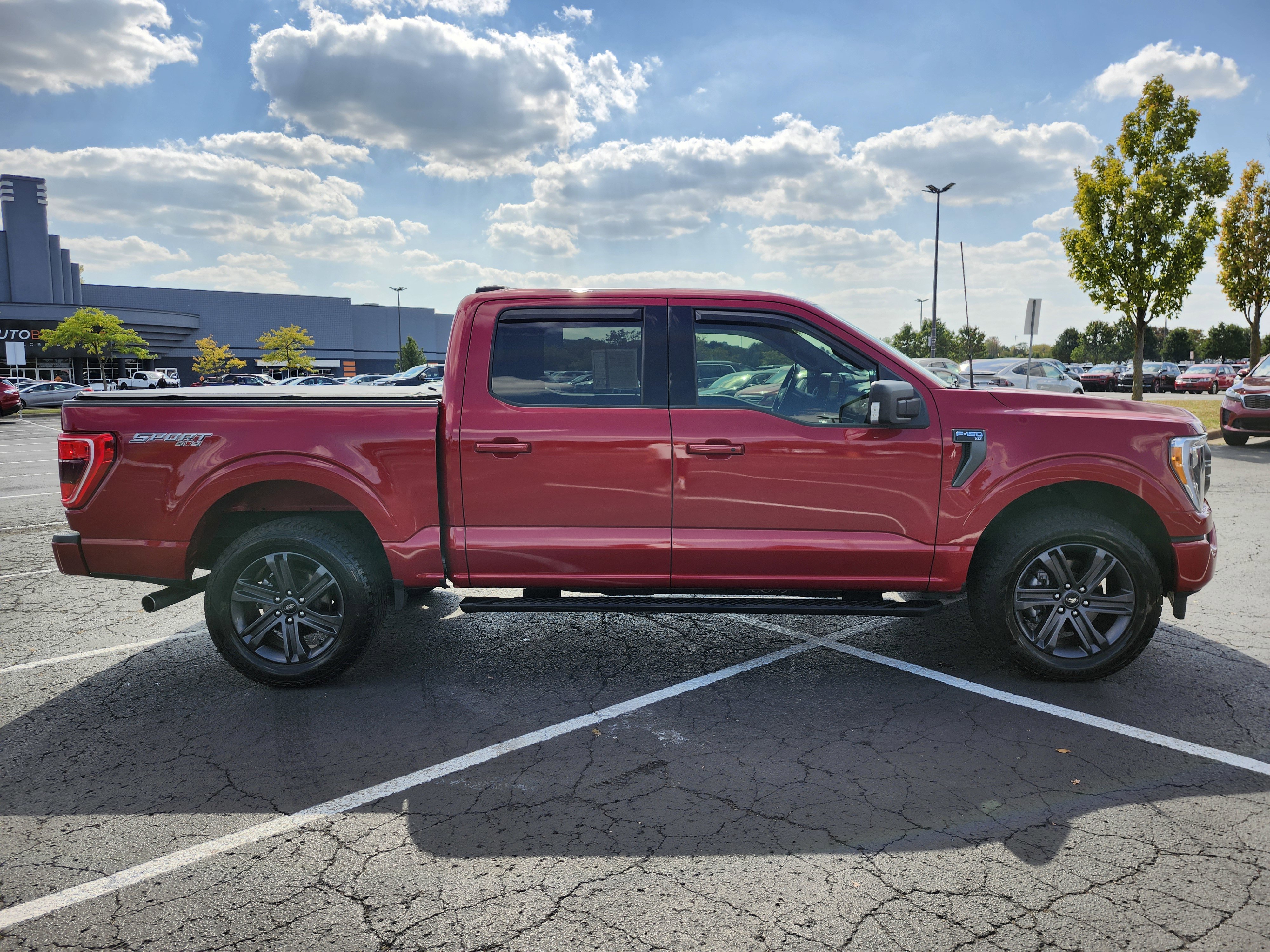 Used 2022 Ford F150 XLT w/ Equipment Group 302A High image 12
