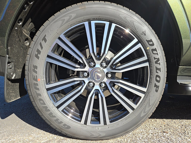 New 2025 Lexus LX 600 4WD w/ Luxury Package image 5