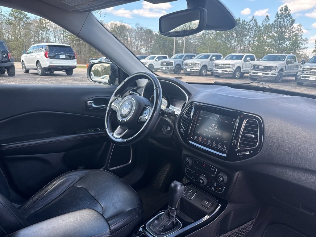 Used 2020 Jeep Compass Limited image 13