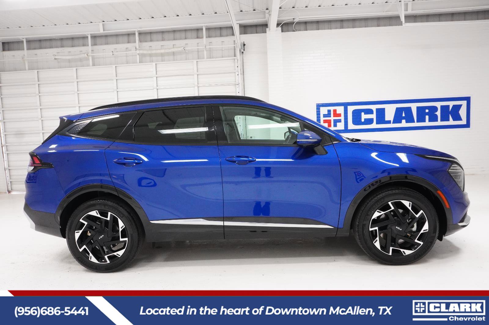 Used 2023 Kia Sportage SX image 4