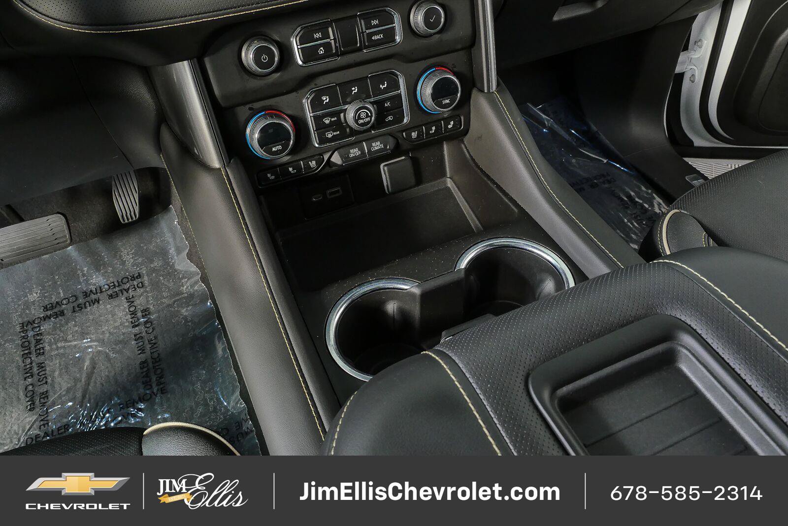 Used 2023 Chevrolet Tahoe Premier w/ Premium Package 2 AWD/4WD image 13