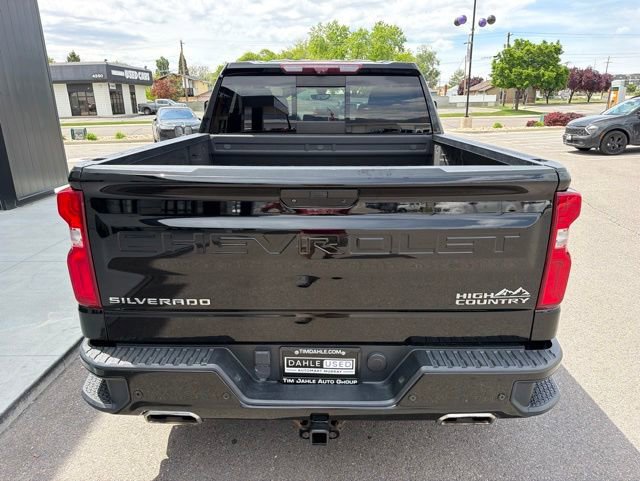 Used 2020 Chevrolet Silverado 1500 High Country w/ Technology Package AWD/4WD image 7