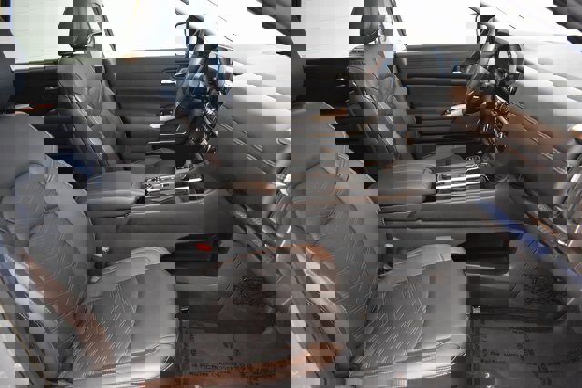 Used 2024 Nissan Pathfinder Platinum w/ Cargo Package image 22