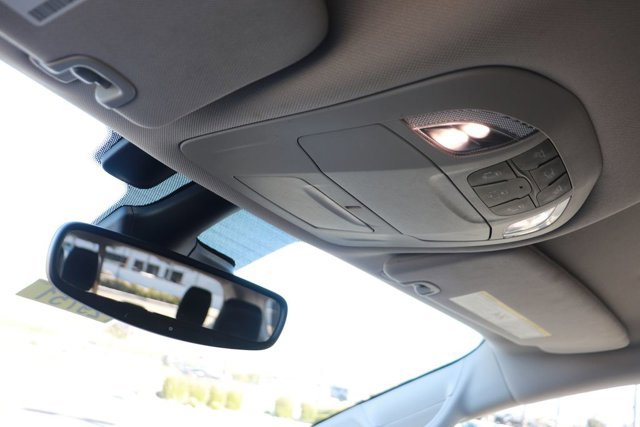 Used 2022 Chrysler Pacifica Touring-L image 24