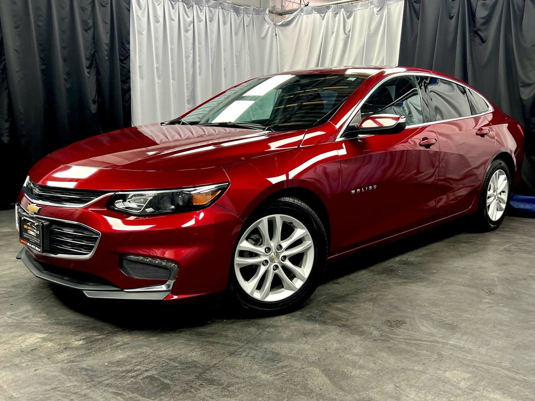 Used 2018 Chevrolet Malibu LT w/ Driver Confidence Package image 1