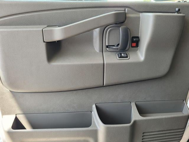 New 2026 GMC Savana 2500 w/ Driver Convenience Package RWD image 19