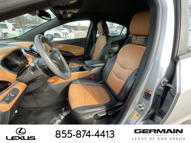 Used 2016 Chevrolet Volt Premier w/ Driver Confidence Package image 12