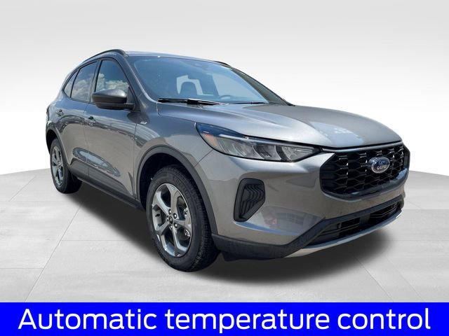 New 2026 Ford Escape ST-Line w/ Cold Weather Package AWD/4WD image 7