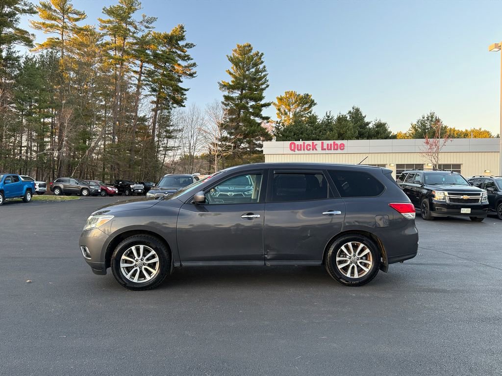 Used 2014 Nissan Pathfinder S AWD/4WD image 2