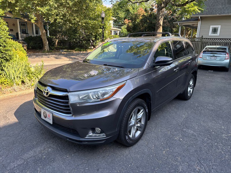 Used 2015 Toyota Highlander Limited AWD/4WD image 3