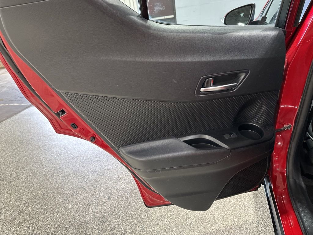 Used 2022 Toyota C-HR XLE image 13