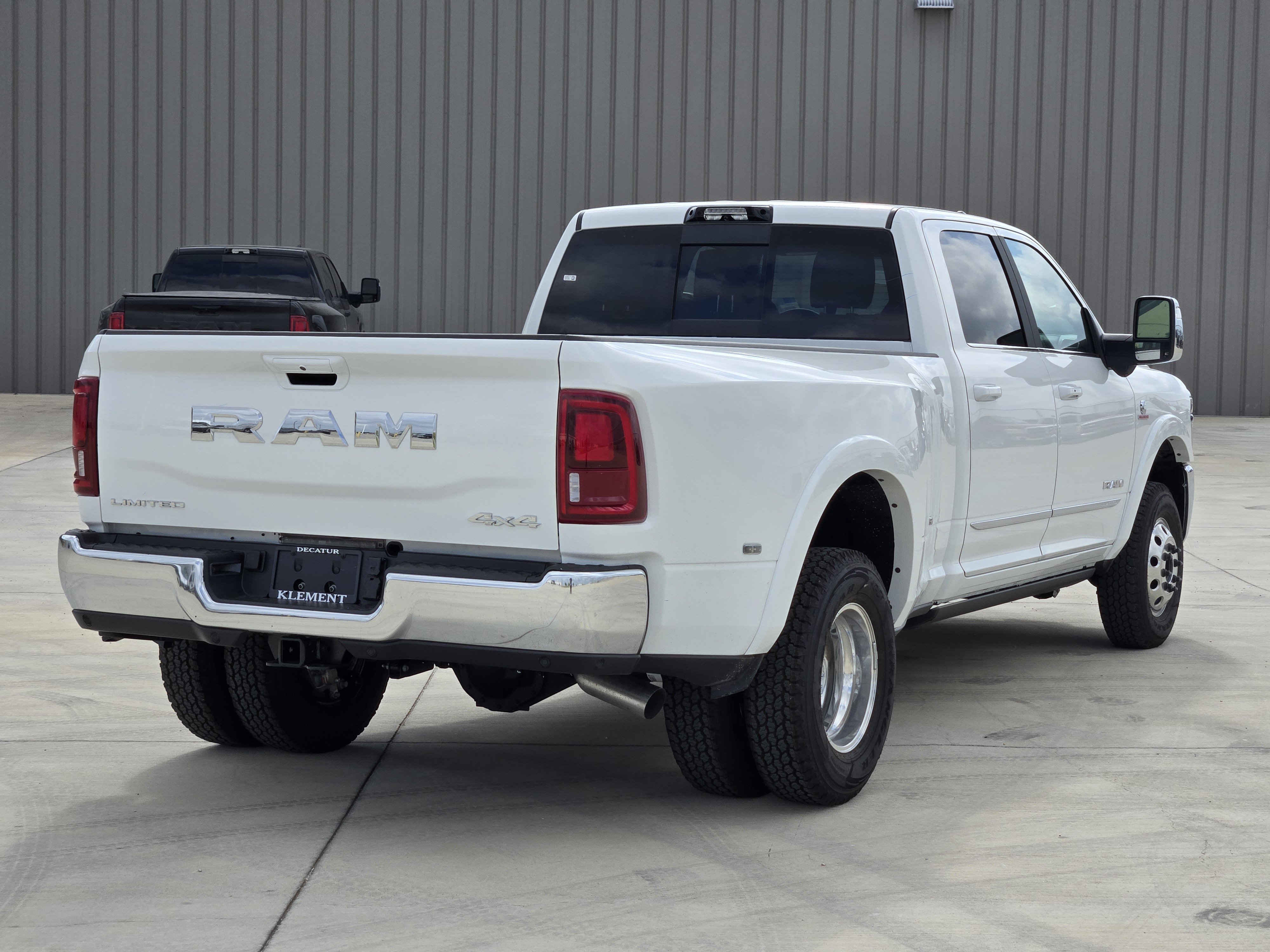 New 2027 RAM 3500 Limited AWD/4WD image 4