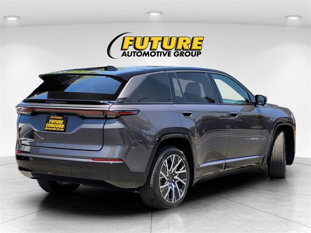 New 2025 Jeep Wagoneer Limited image 3