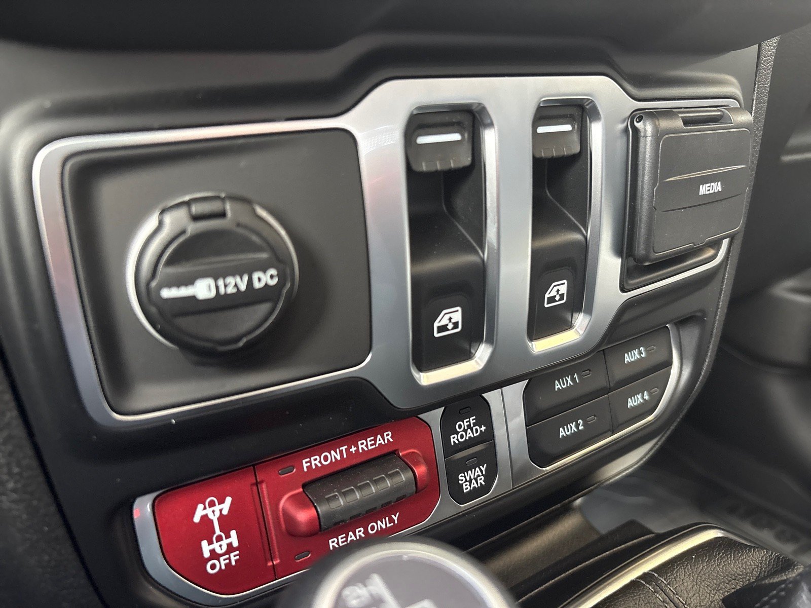 New 2026 Jeep Wrangler Rubicon AWD/4WD image 18