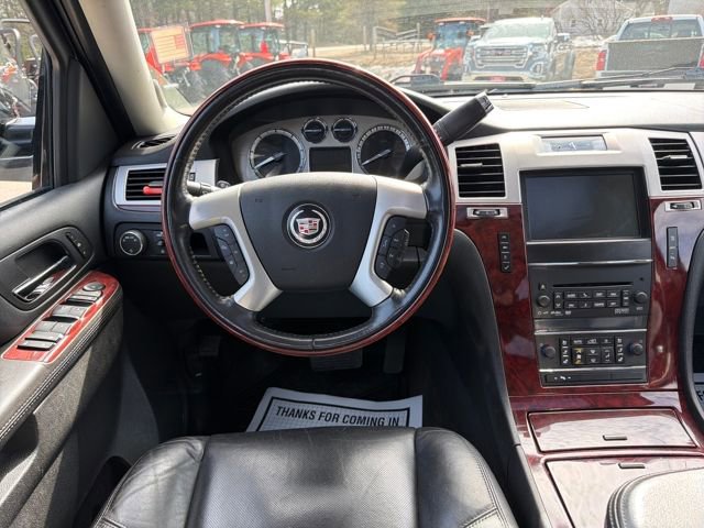 Used 2011 Cadillac Escalade EXT Luxury image 14