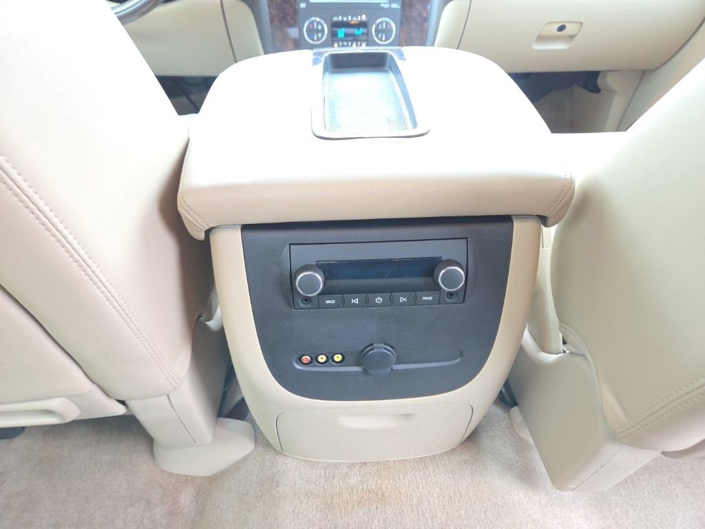 Used 2014 GMC Sierra 2500 Denali w/ Suspension Package, Off-Road image 26