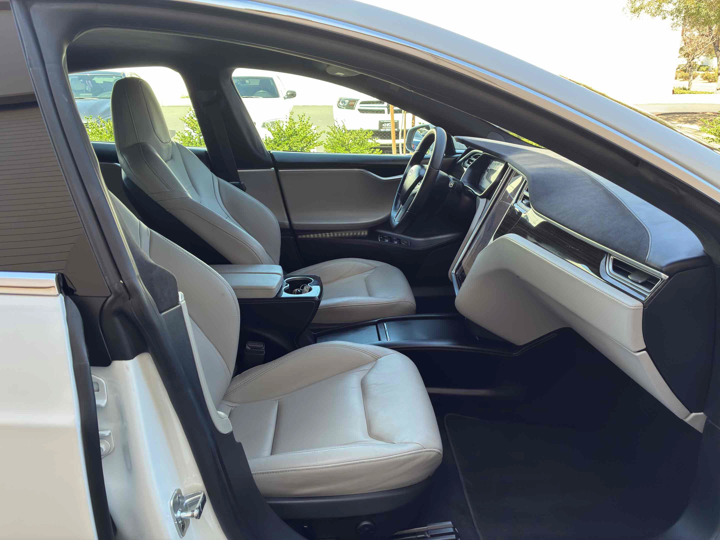 Used 2016 Tesla Model S 90D AWD/4WD image 38