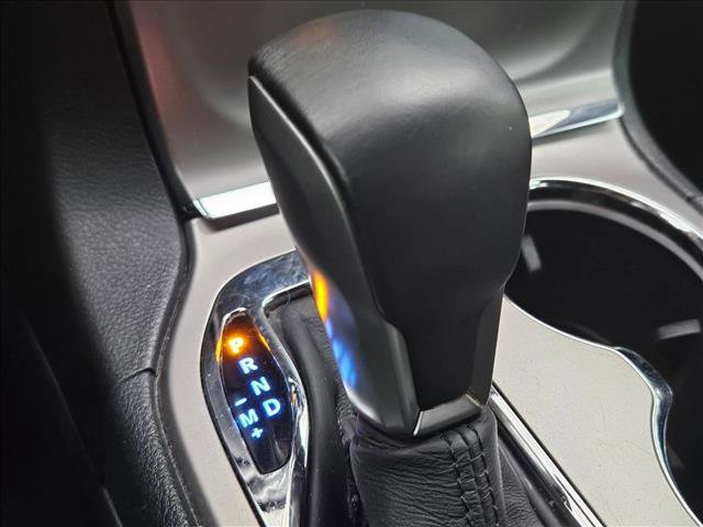 Used 2018 Jeep Grand Cherokee Altitude RWD image 11