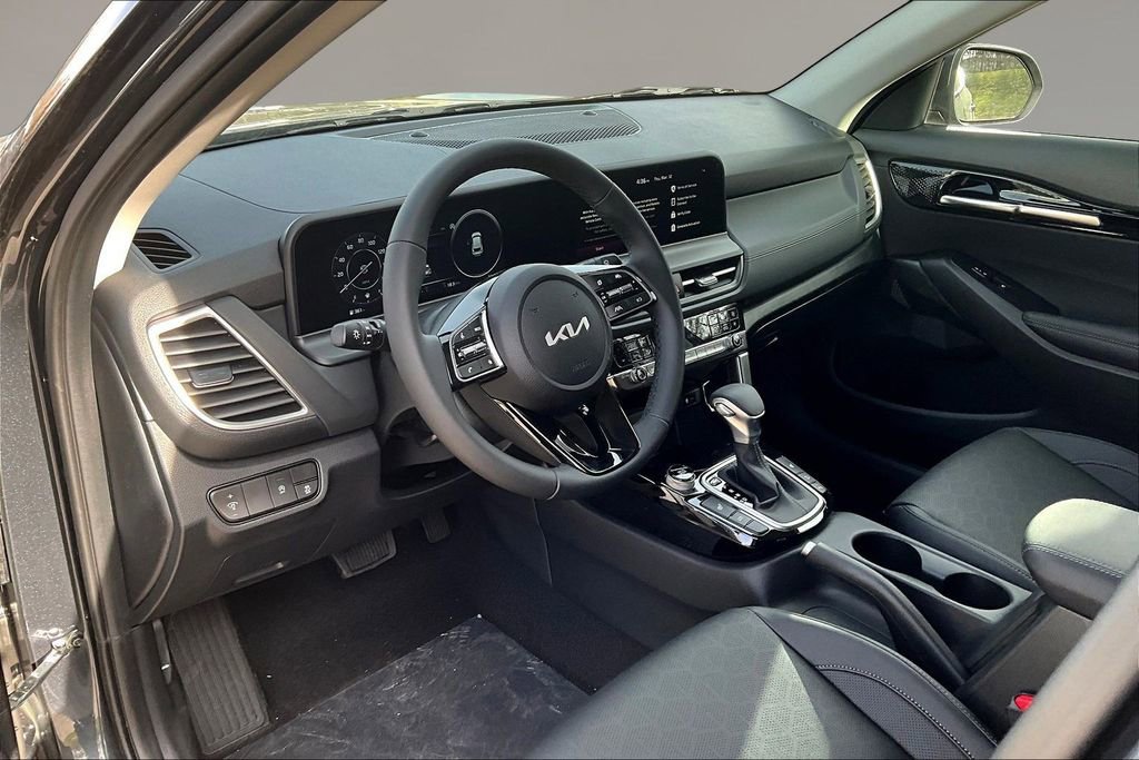 New 2026 Kia Seltos EX FWD image 7