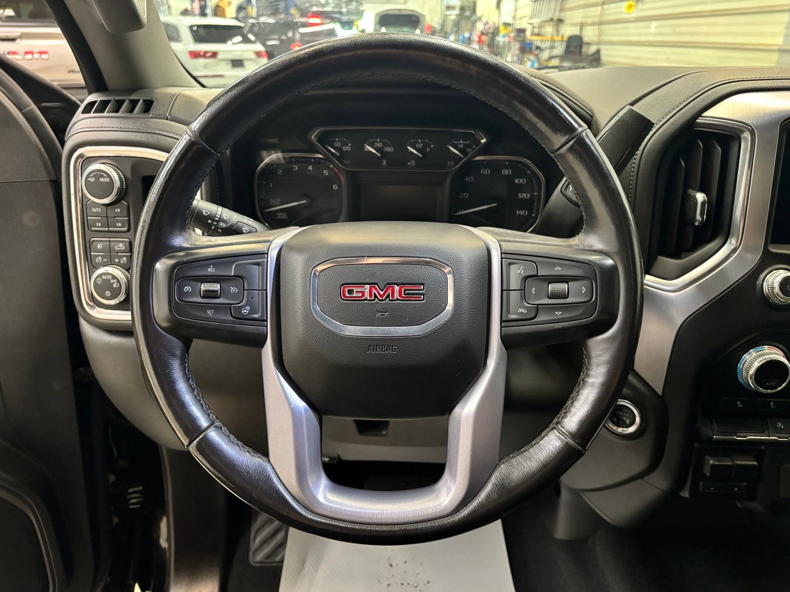 Used 2021 GMC Sierra 1500 Elevation w/ X31 Off-Road Package AWD/4WD image 15