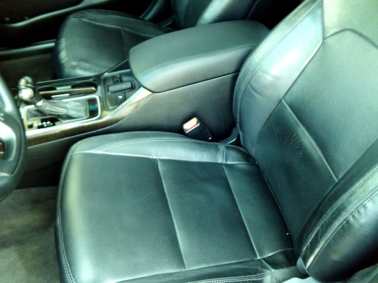 Used 2015 Kia Cadenza Premium FWD image 15