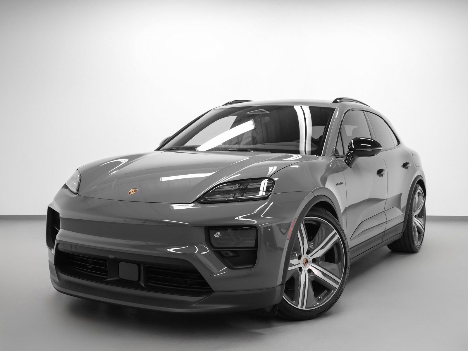 New 2025 Porsche Macan 4S Electric
