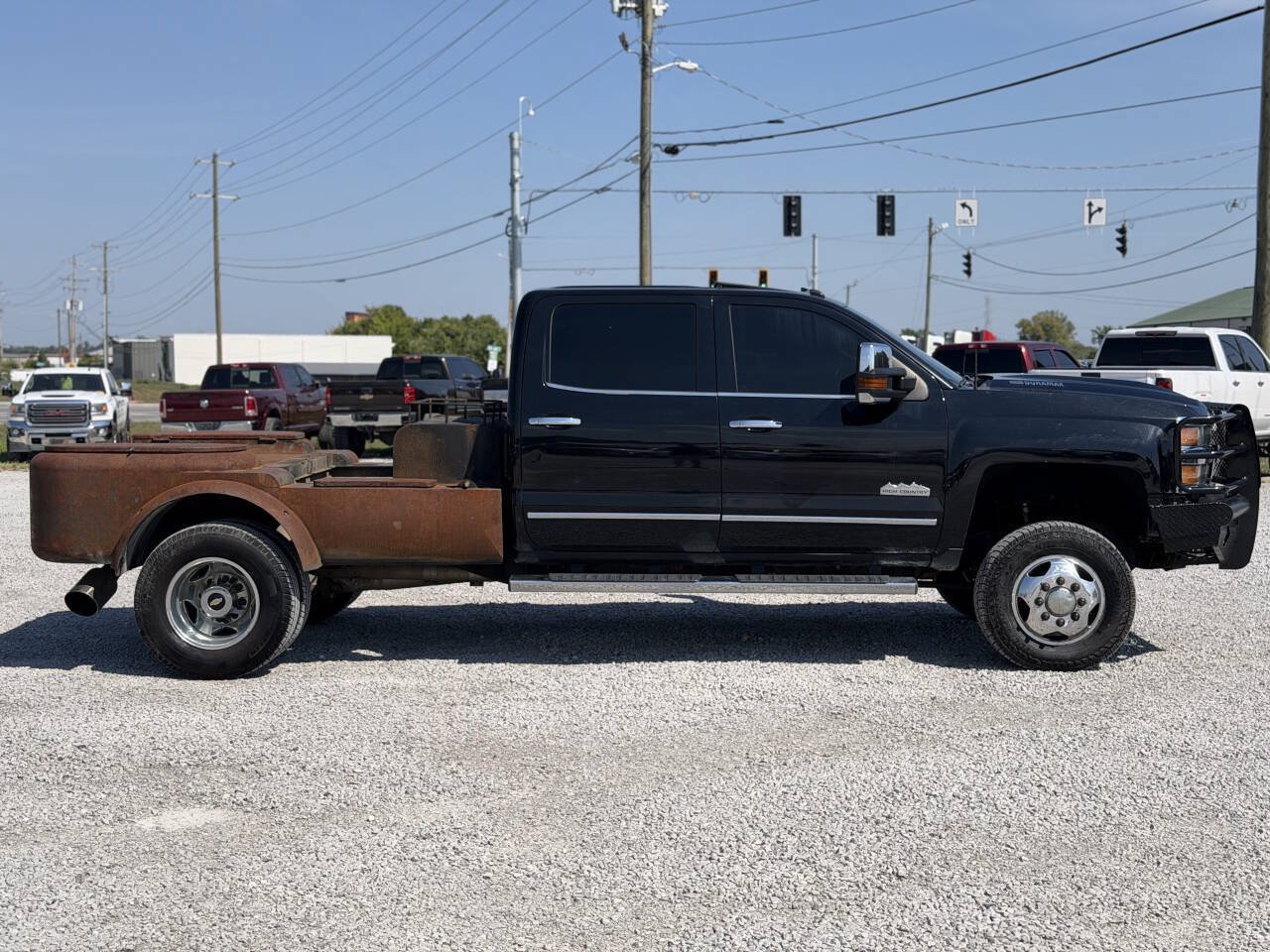 Used 2018 Chevrolet Silverado 3500 High Country w/ Duramax Plus Package AWD/4WD image 6