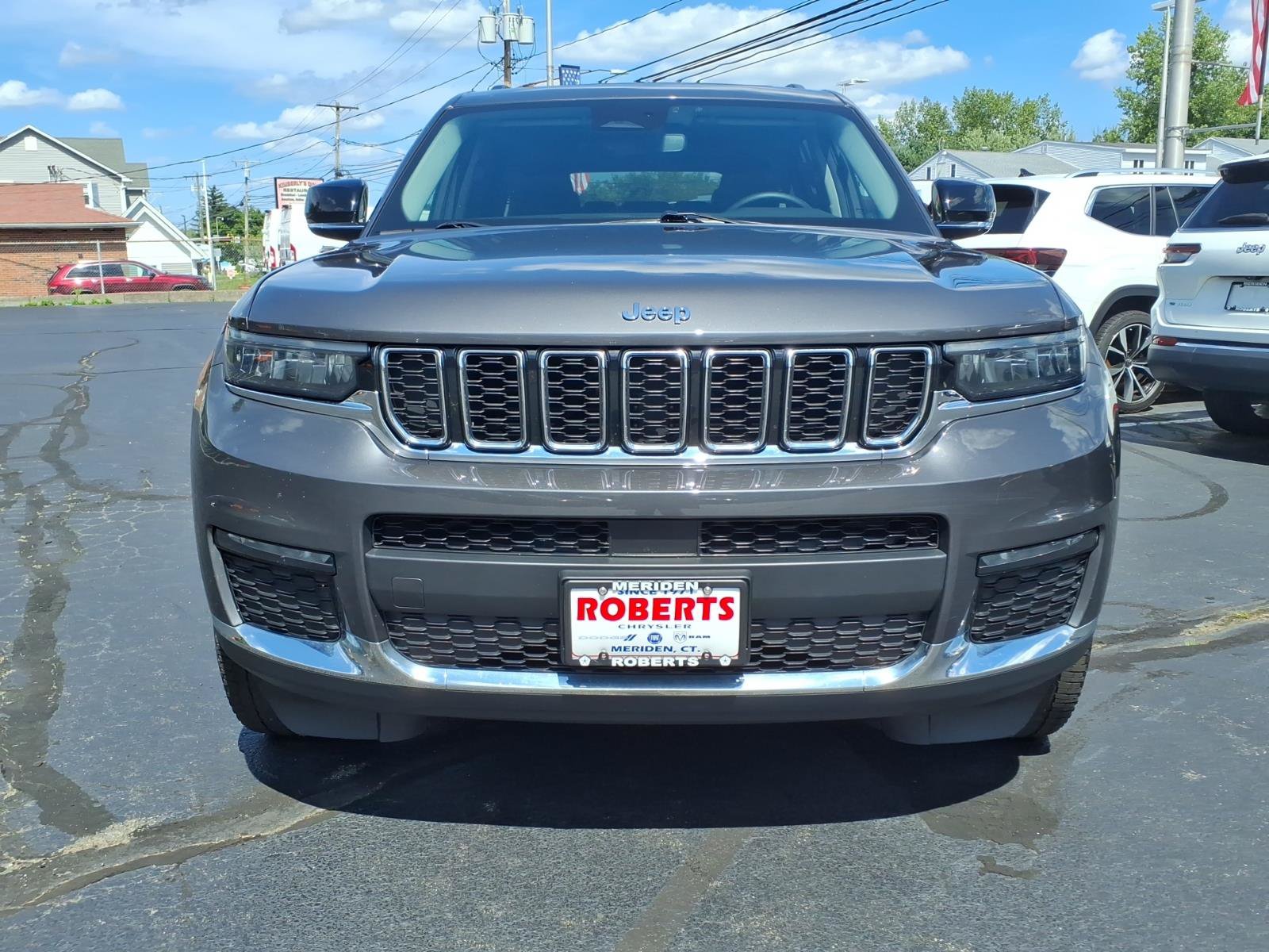 Certified 2021 Jeep Grand Cherokee L Limited AWD/4WD image 2