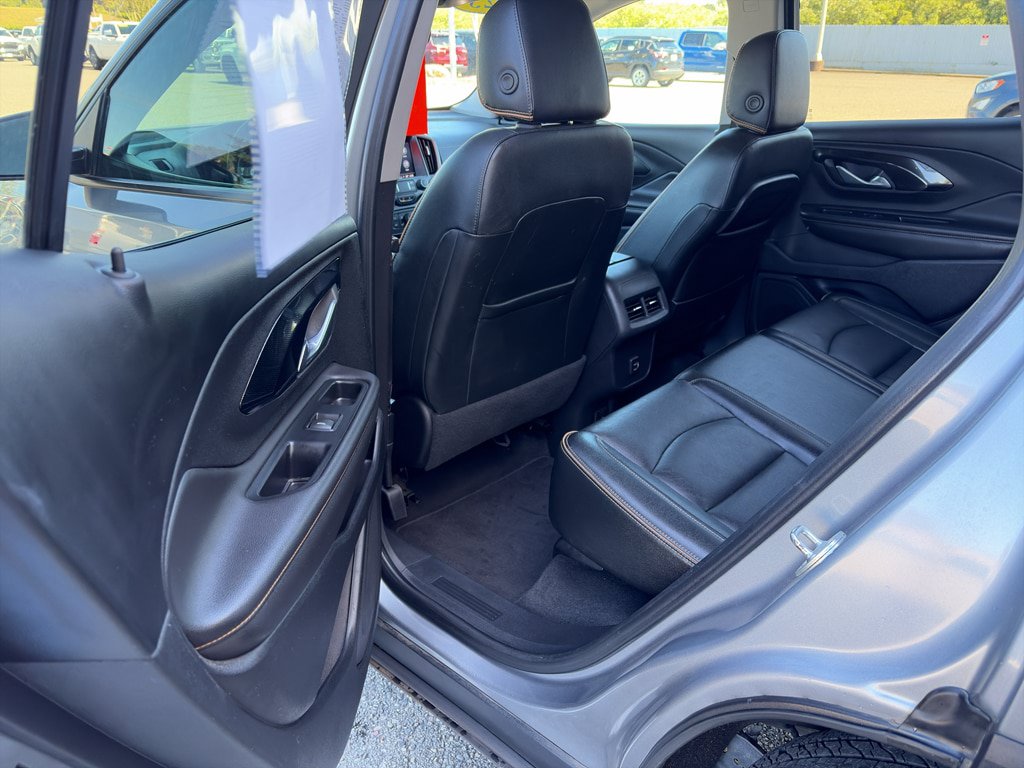 Used 2023 GMC Terrain AT4 AWD/4WD image 16