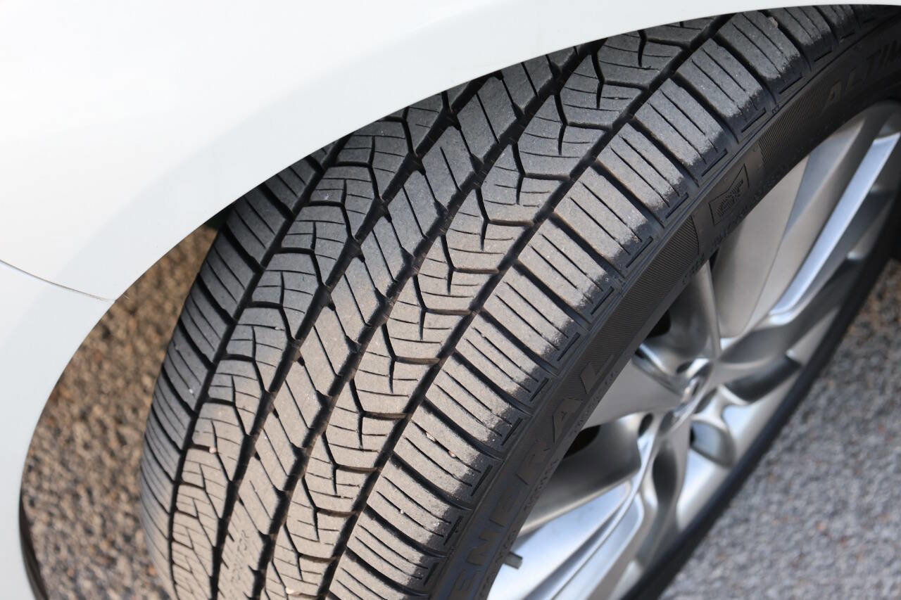 Used 2019 INFINITI Q50 Luxe w/ Essential Package (3.0T Luxe) image 24