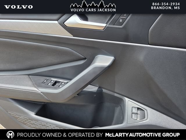 Used 2024 Volkswagen Jetta SE FWD image 15