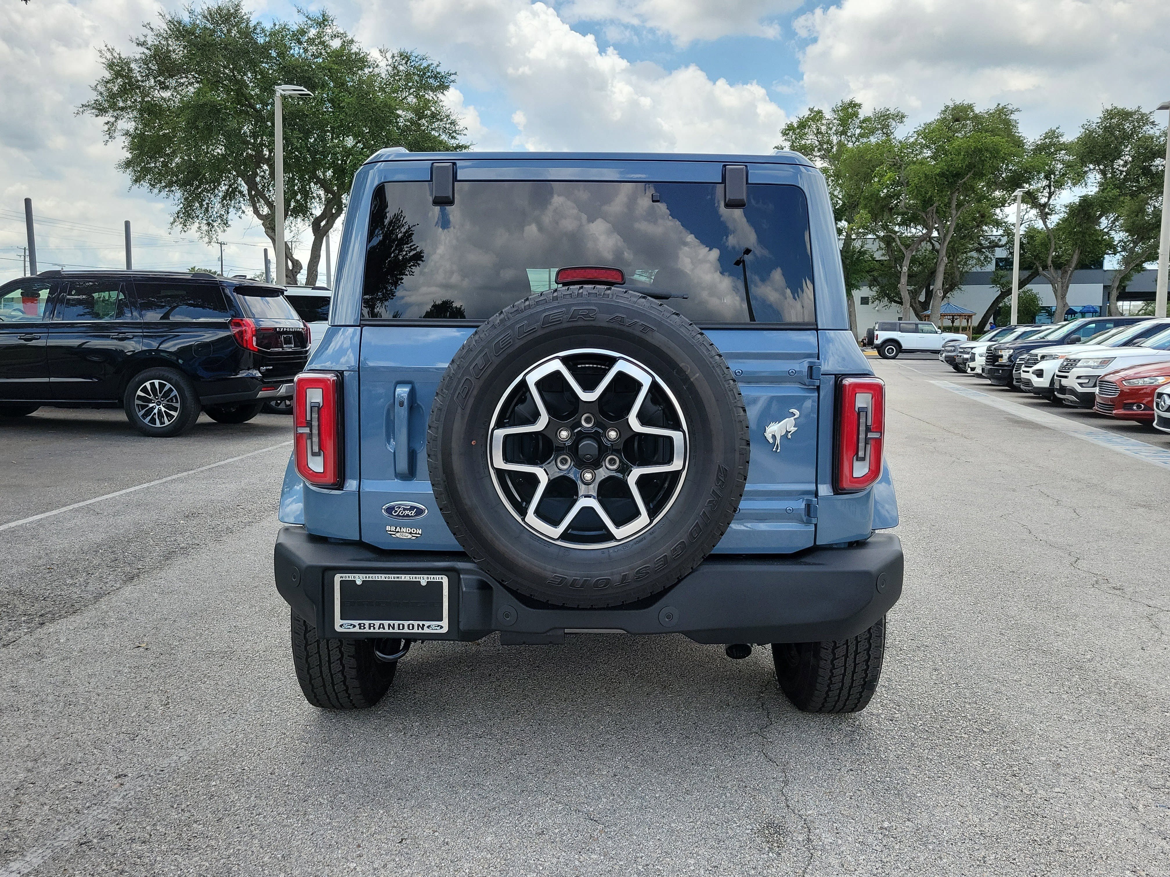 Certified 2025 Ford Bronco Outer Banks AWD/4WD image 8