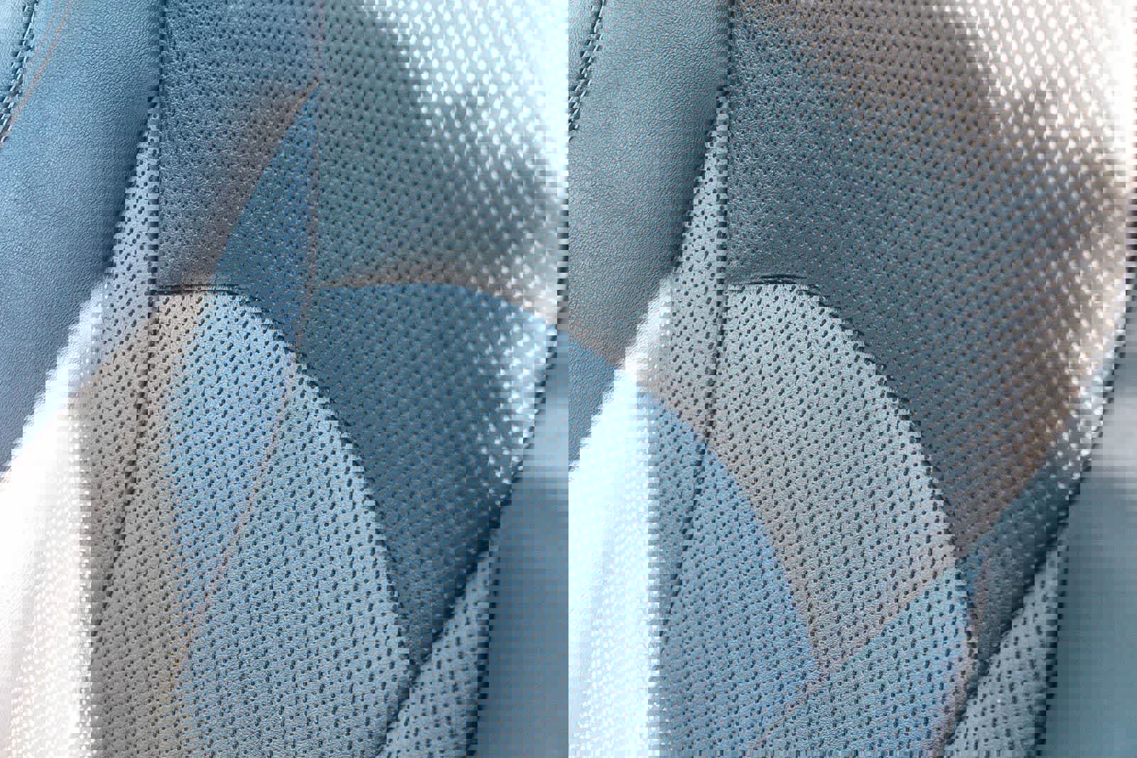 Used 2019 Lexus RX 450h AWD w/ Cold Area Package image 36