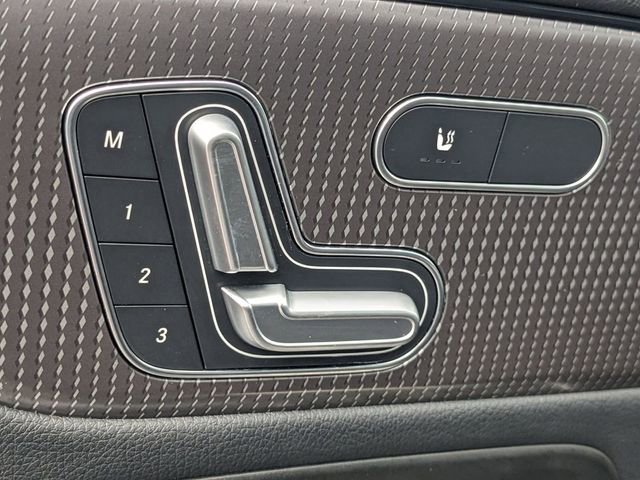 Used 2023 Mercedes-Benz GLA 250 4MATIC image 23