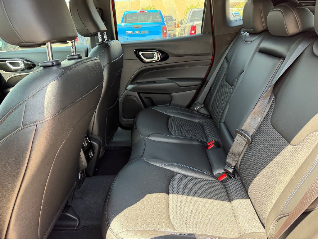 New 2026 Jeep Compass Latitude AWD/4WD image 8