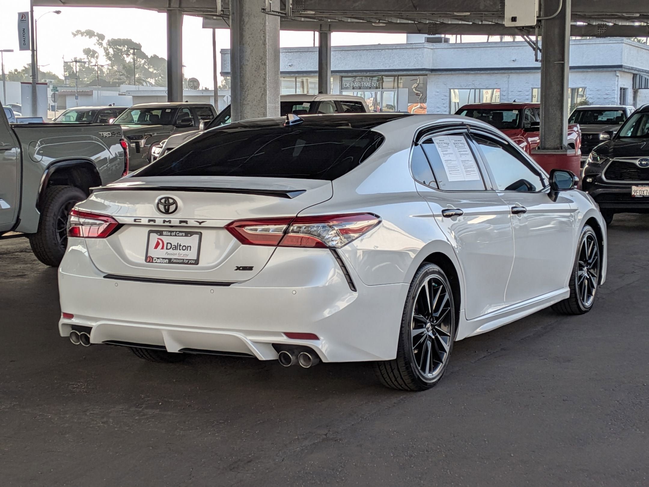 Used 2019 Toyota Camry XSE w/ Driver Assist Package FWD image 4