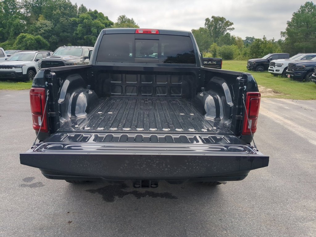 New 2026 RAM 2500 Laramie w/ Night Edition AWD/4WD image 33