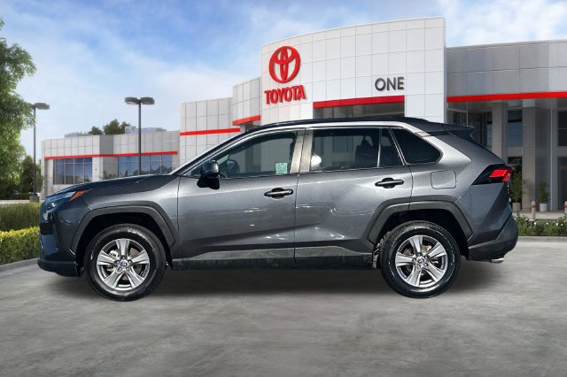 Certified 2025 Toyota RAV4 XLE AWD/4WD image 9