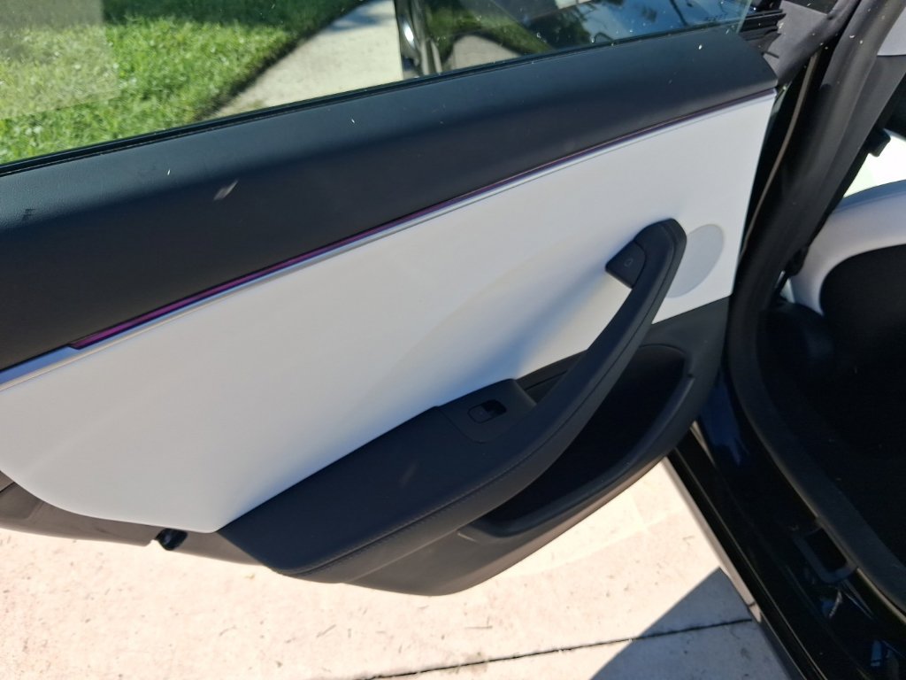 Used 2024 Tesla Model 3 Standard Range RWD image 12