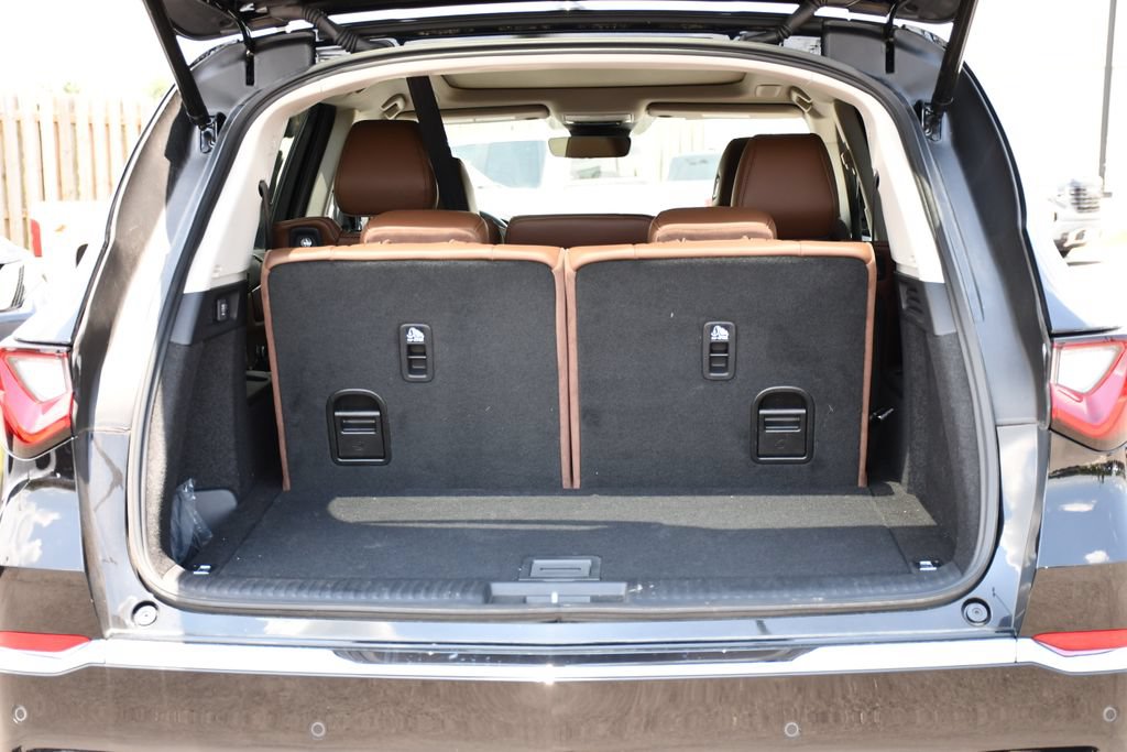 Certified 2026 Acura MDX FWD w/ Technology Package image 30