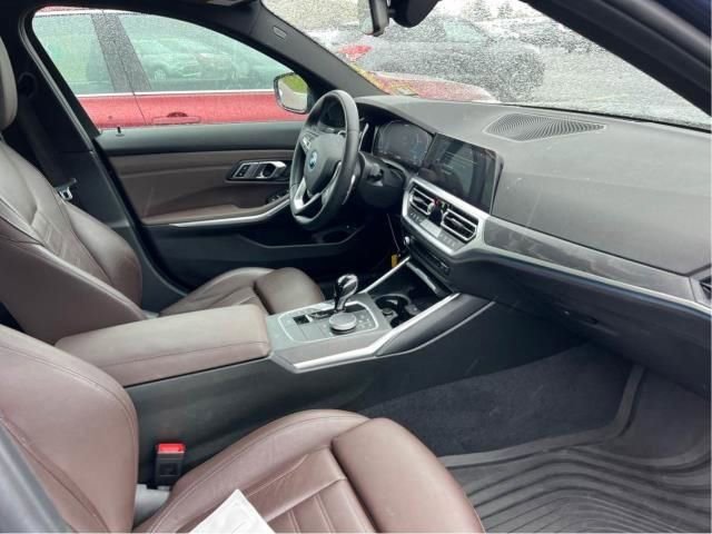 Used 2022 BMW 330e xDrive w/ Premium Package AWD/4WD image 12
