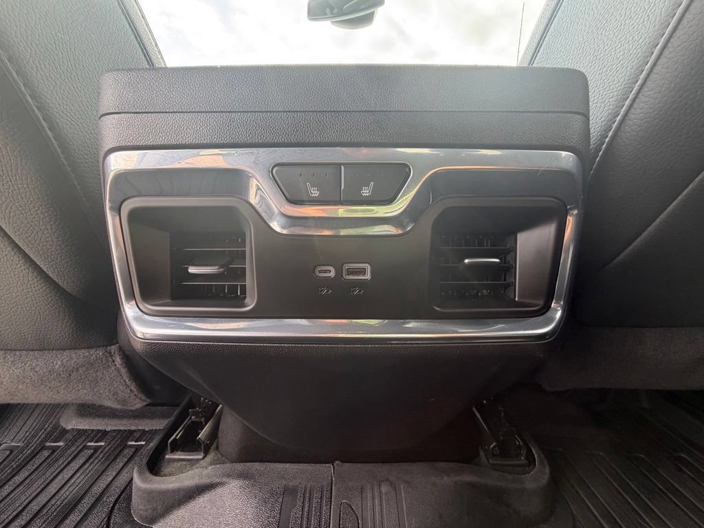Used 2025 GMC Sierra 2500 Denali AWD/4WD image 8