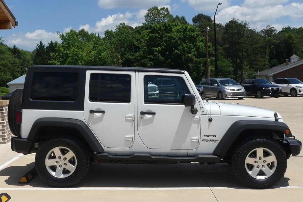 Used 2014 Jeep Wrangler Unlimited Sport w/ Quick Order Package 24S AWD/4WD image 6