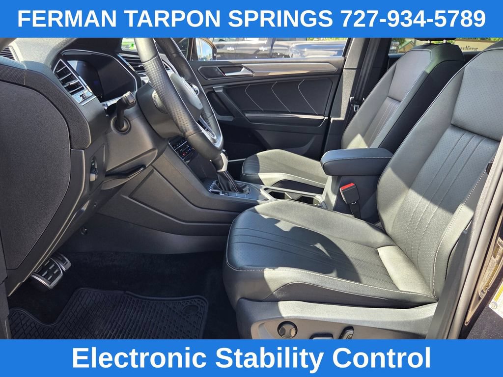 Used 2023 Volkswagen Tiguan SE R-Line FWD image 15