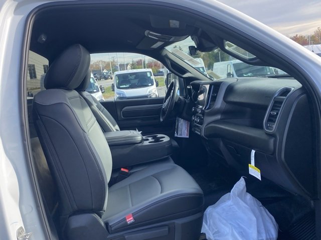 New 2026 RAM 5500 Tradesman w/ Chrome Appearance Group image 25