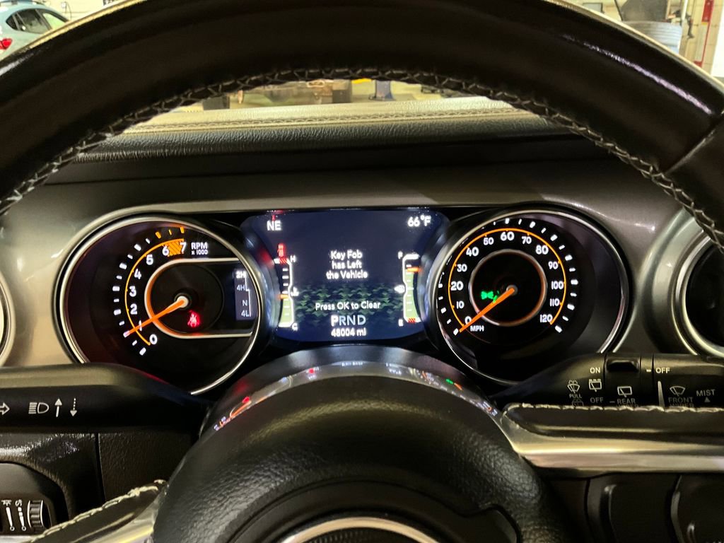 Certified 2022 Jeep Wrangler Unlimited Sahara image 13